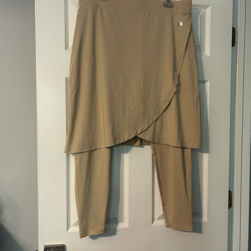 Women's Athletic Skirt with Leggings